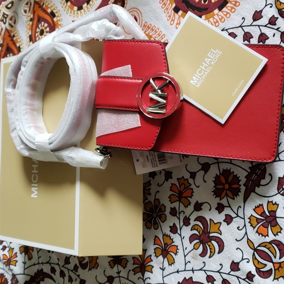 Michael Kors "Carmen" Red Leather Crossbody/Shoulder Bag NWT NIB *Host Pick* - Picture 1 of 9